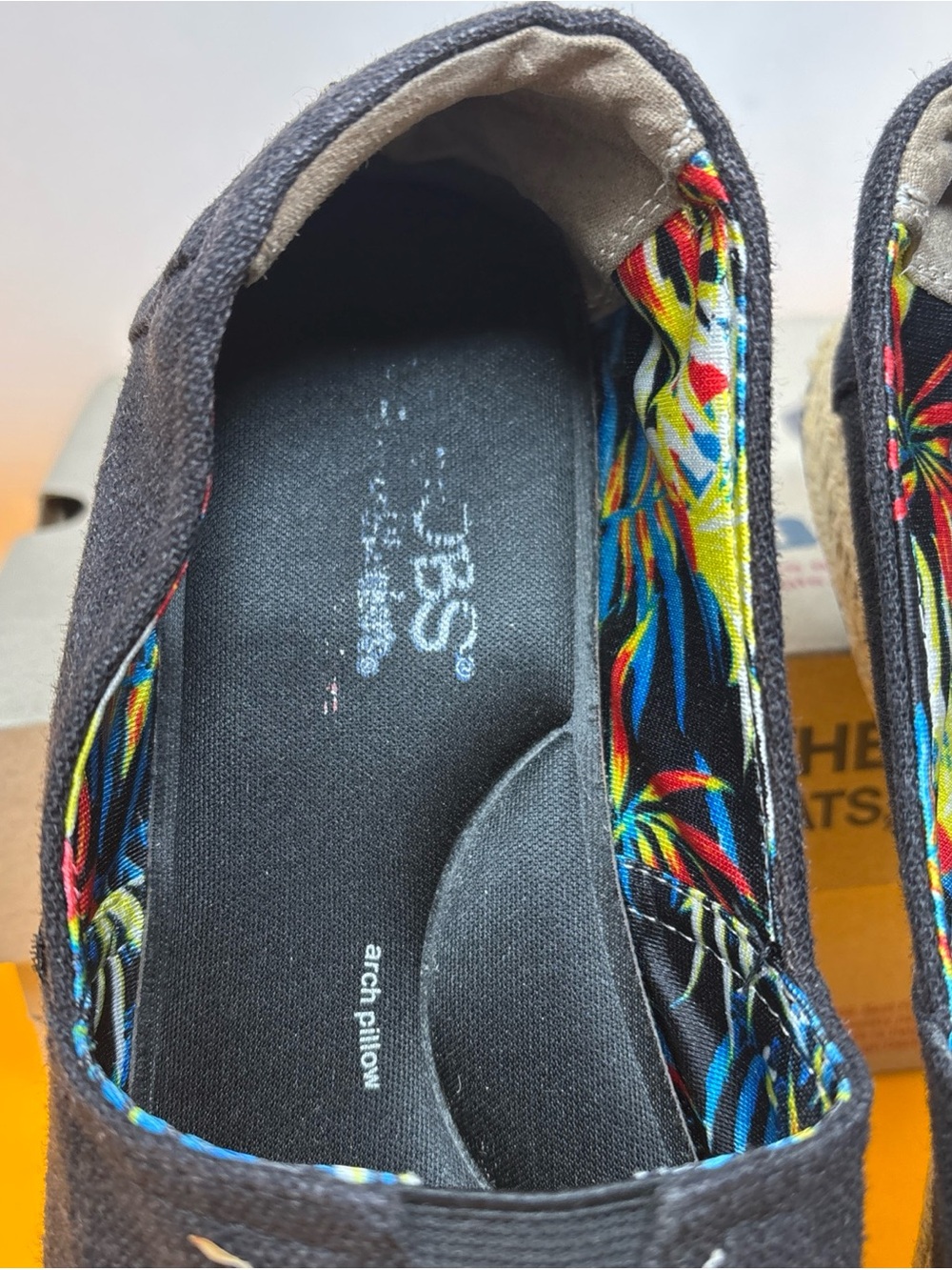 Sz 9 Skechers BOBS Black Canvas Slip-On Espadrille with Colorful Floral Lining - Picture 10 of 16